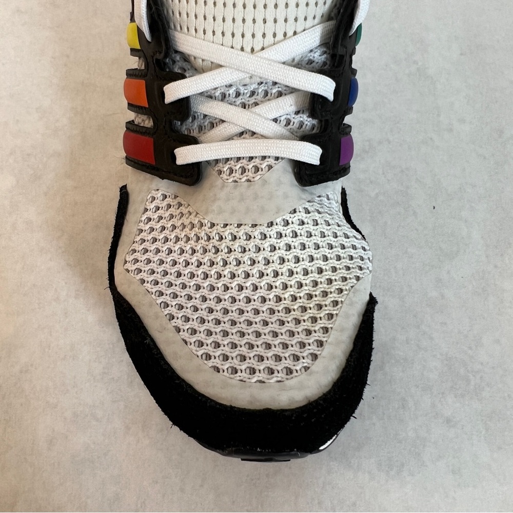 ADIDAS UltraBoost S&L Pride 2020 - FY5347 - Sz Men’s 5 / Women’s 7 - Picture 7 of 16